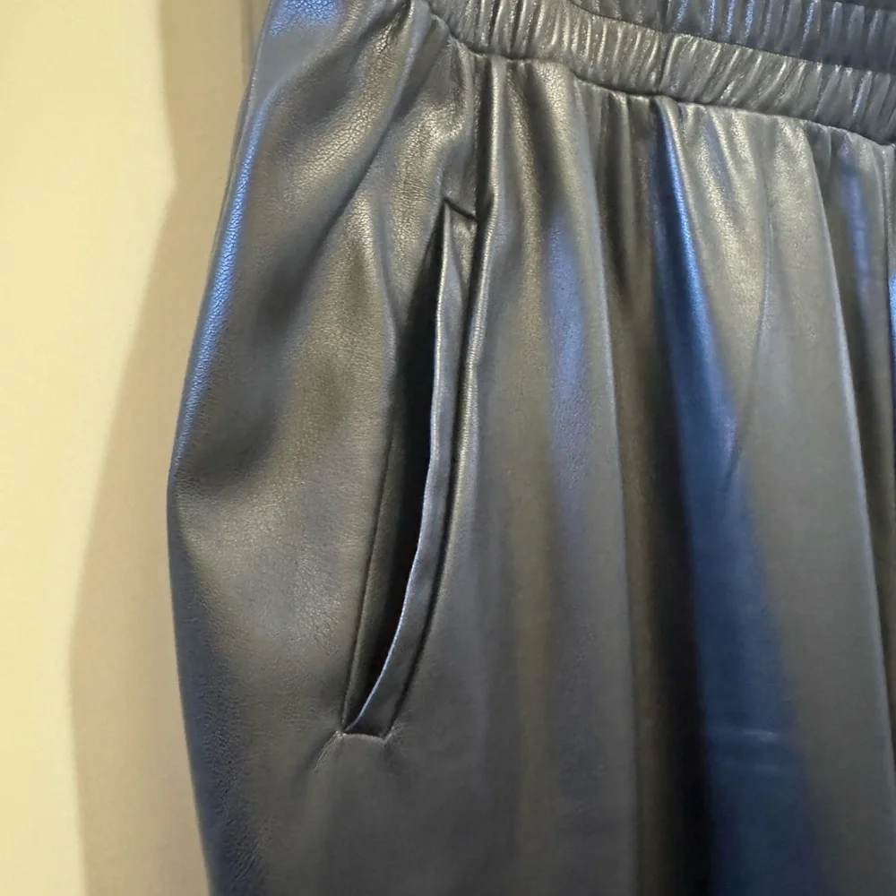 DKNY Black Faux Leather Joggers - Picture 4 of 4